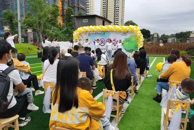 郑州一女童上幼儿园19天8天没有早饭，孩子餐食问题须引起重视